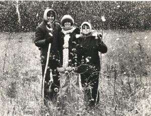 Photo of Cathy Carroll (now Billie Carroll), Donna Bobier, and Frumie Diamond taken at a Women's Press retreat, north of Toronto. Photo dates between 1972 and 1976. Photograph by Janice Acton.